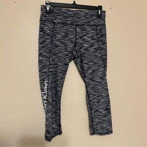 Calvin Klein Performance Women Size M White  Black Capri Leggings Stretch